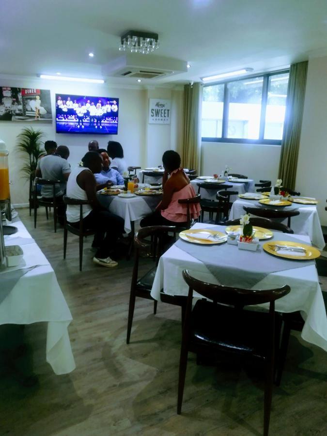 Garden Top Hotel ヨハネスブルグ エクステリア 写真
