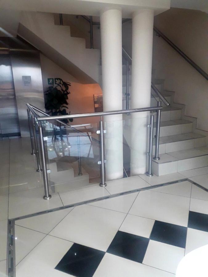 Garden Top Hotel ヨハネスブルグ エクステリア 写真